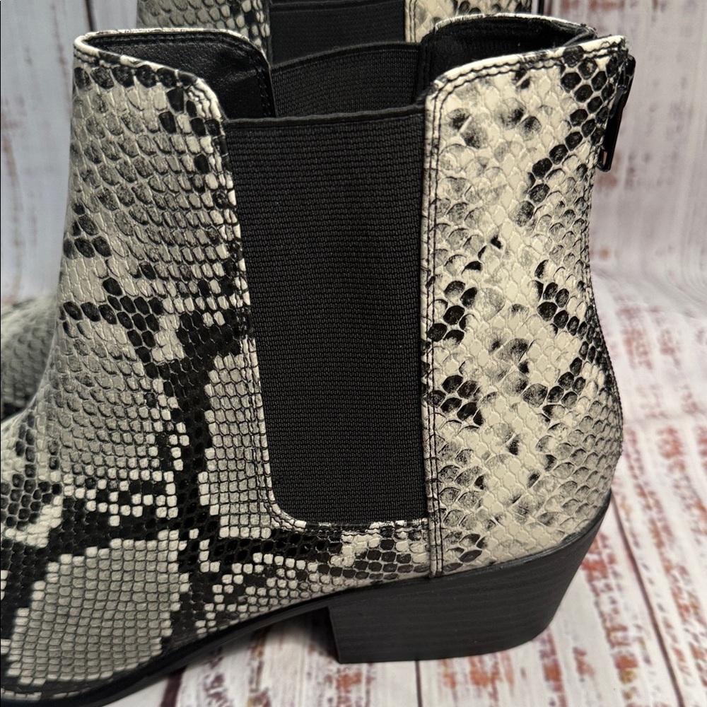 Esprit Leather Snakeskin Pattern Ankle Boots 11 - Picture 7 of 14